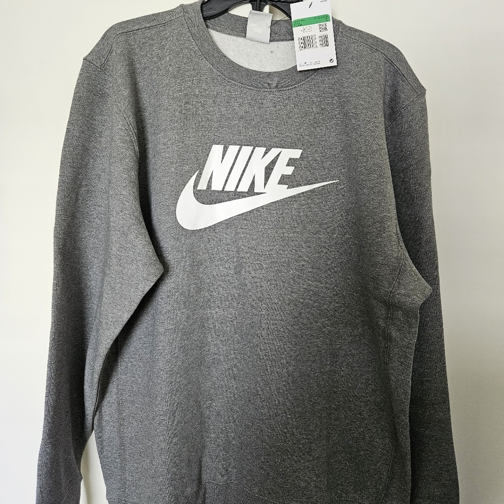 Nike crewneck sweatshirt